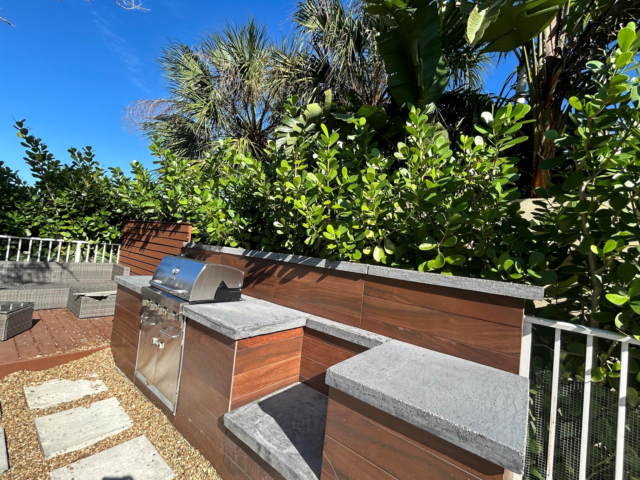 VILLAGEWALK OF WELLINGTON - Residential