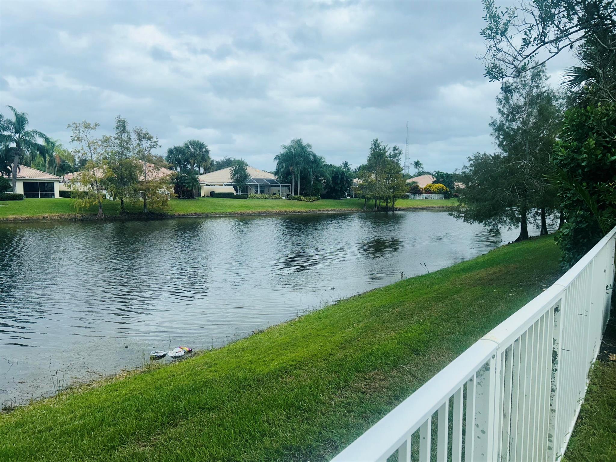 VILLAGEWALK OF WELLINGTON - Residential