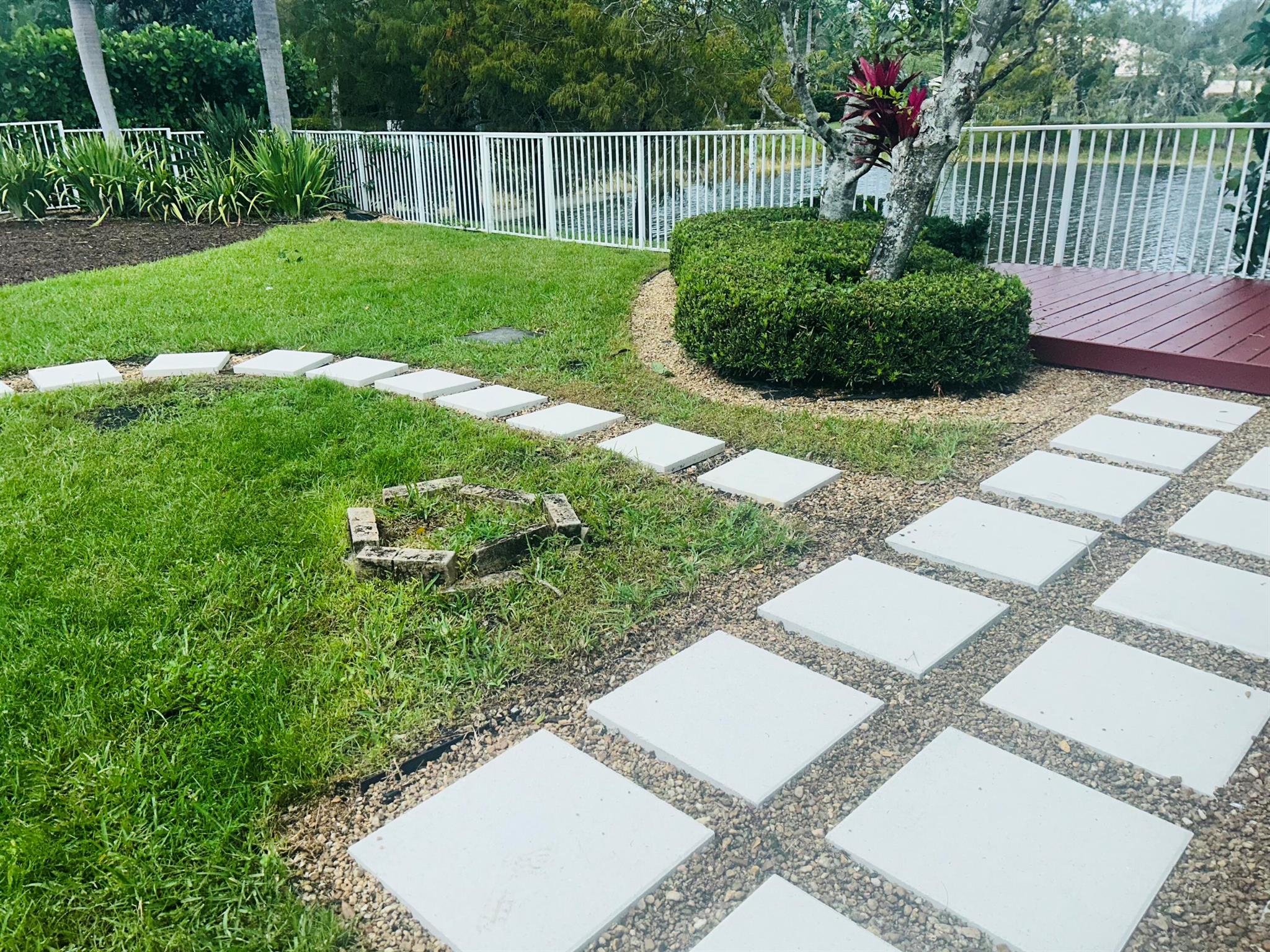 VILLAGEWALK OF WELLINGTON - Residential