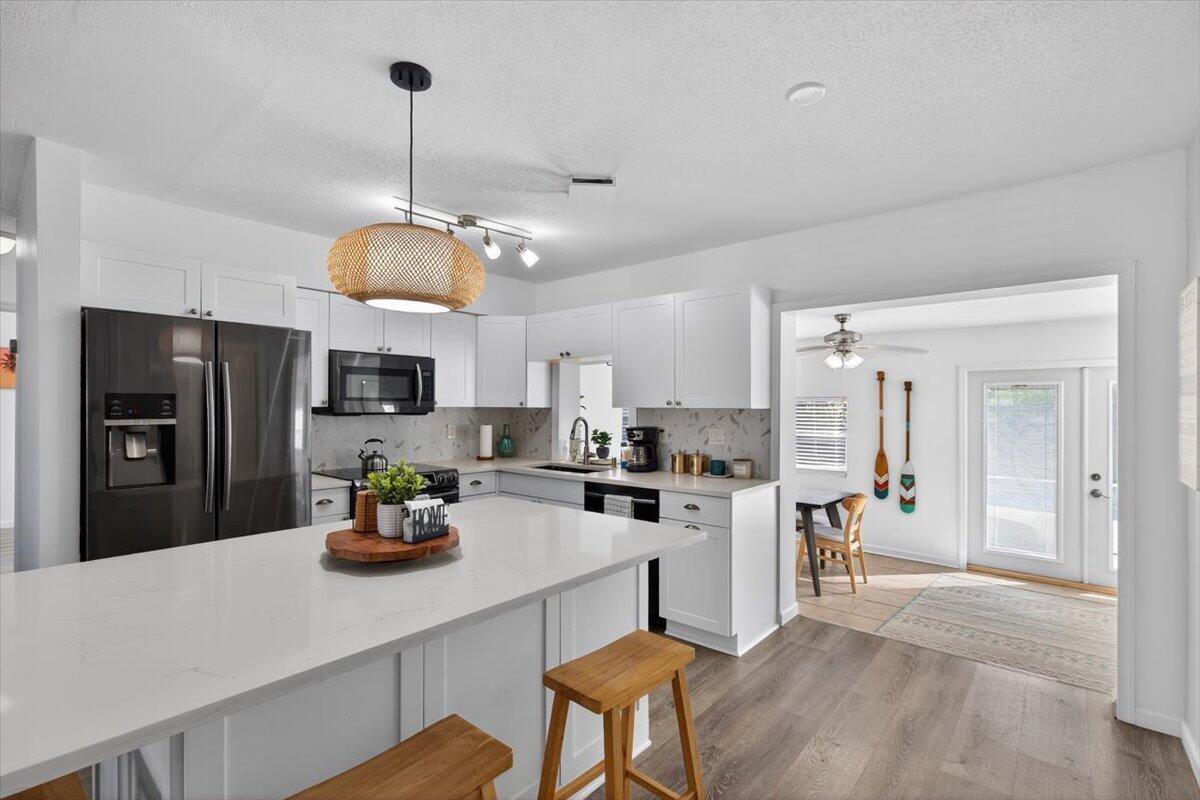 SECOND ADD TO POMPANO ESTATES - Residential Lease