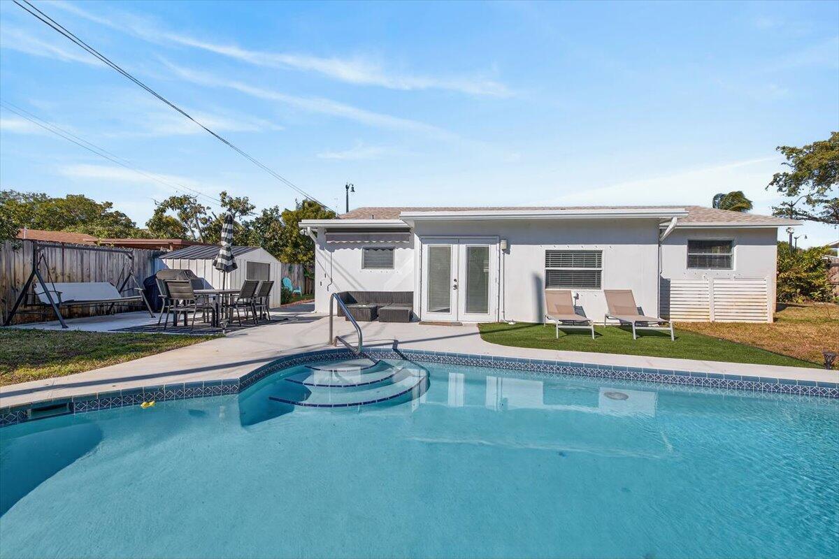 SECOND ADD TO POMPANO ESTATES - Residential Lease