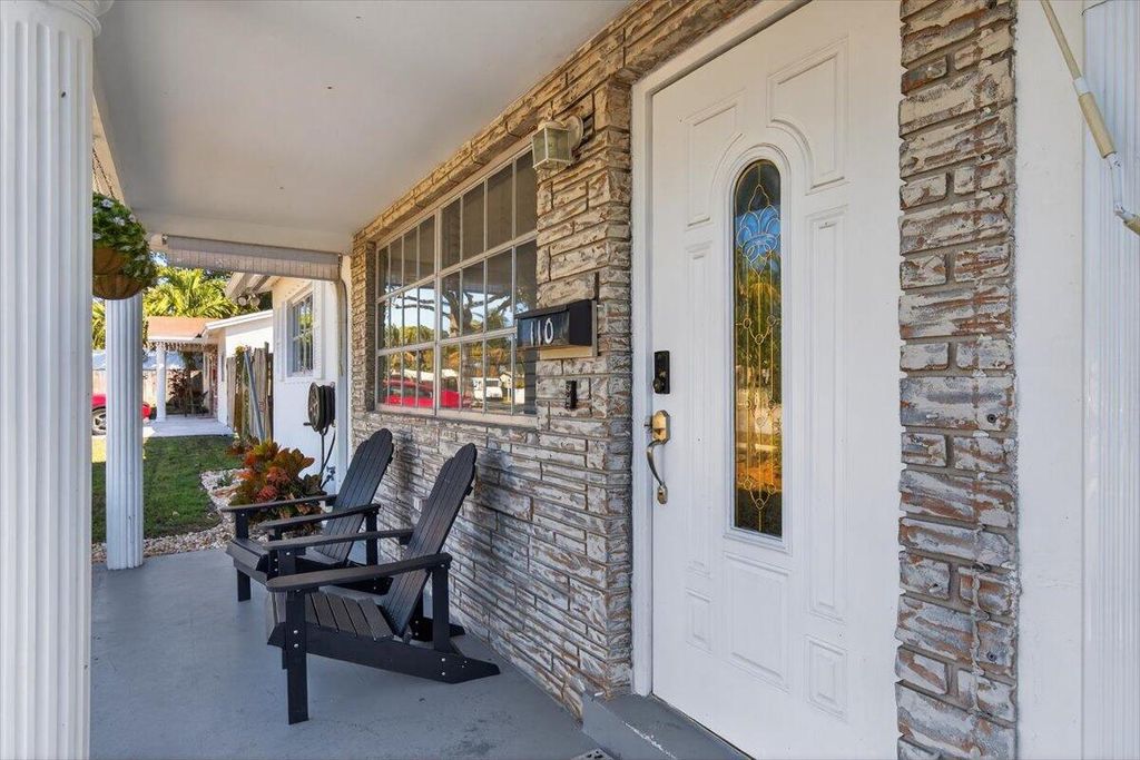 Photo of 110 NE 30th Street, Pompano Beach, FL 33064 (MLS # R11162197)