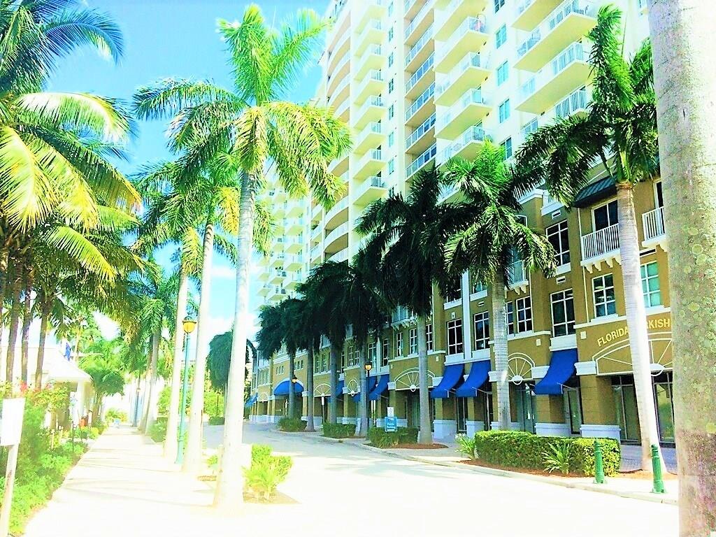 Tides at Bridgeside Squar - Residential