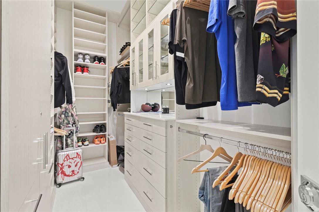 The Enclave 143-26 B - Residential