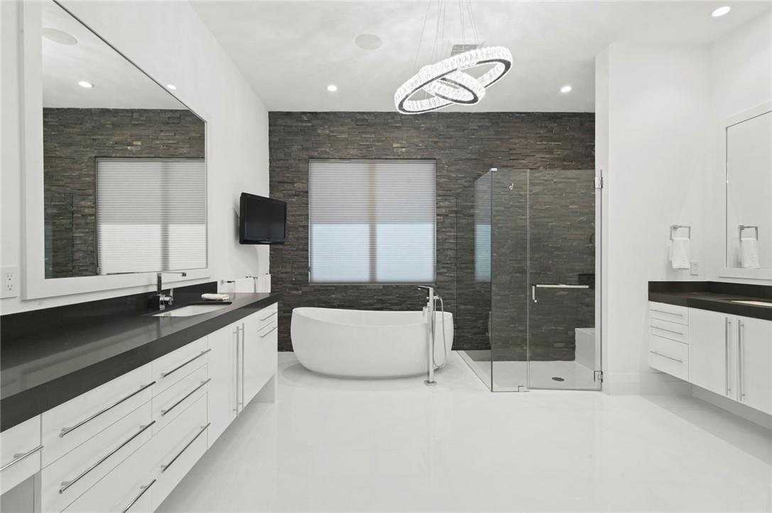 The Enclave 143-26 B - Residential