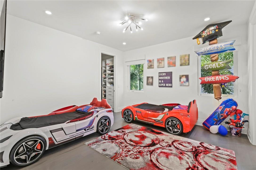 The Enclave 143-26 B - Residential