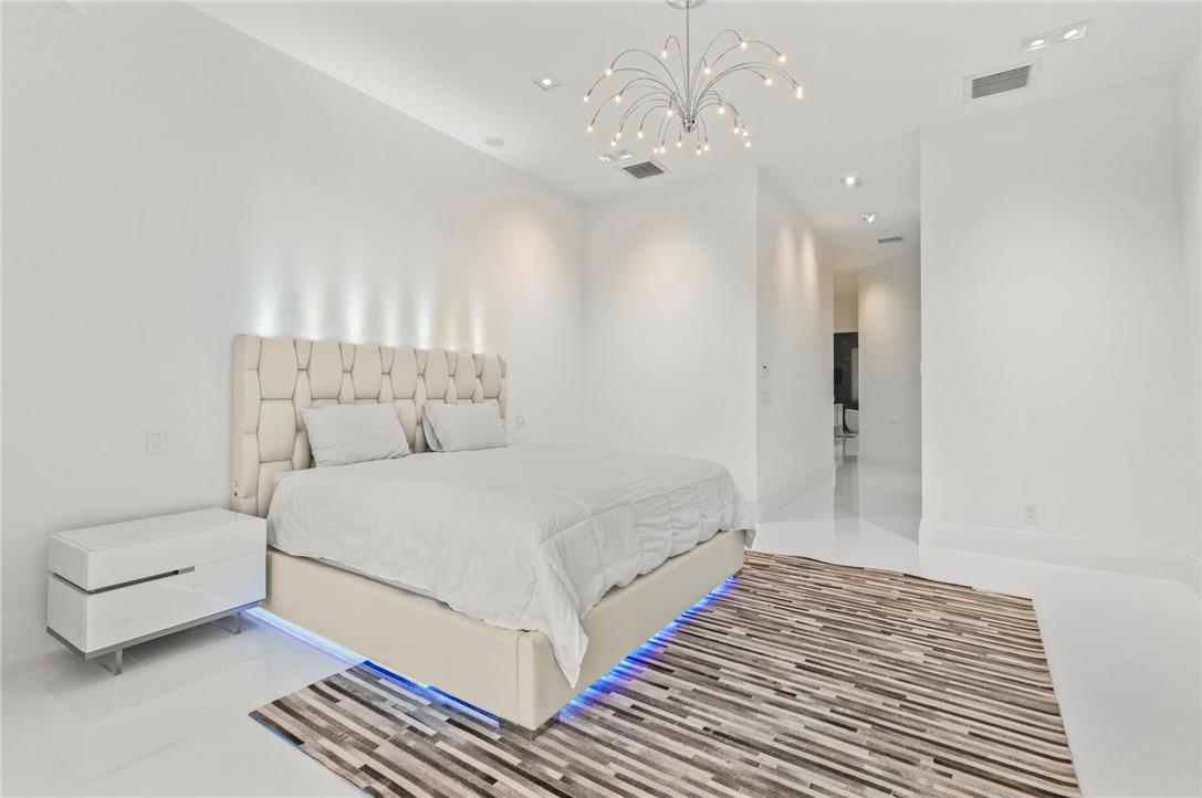 The Enclave 143-26 B - Residential