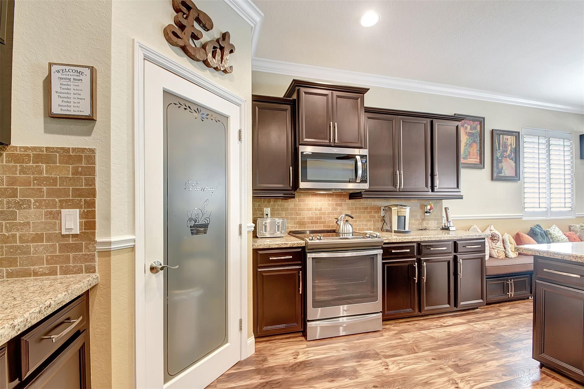 VISTA LAGO - Residential