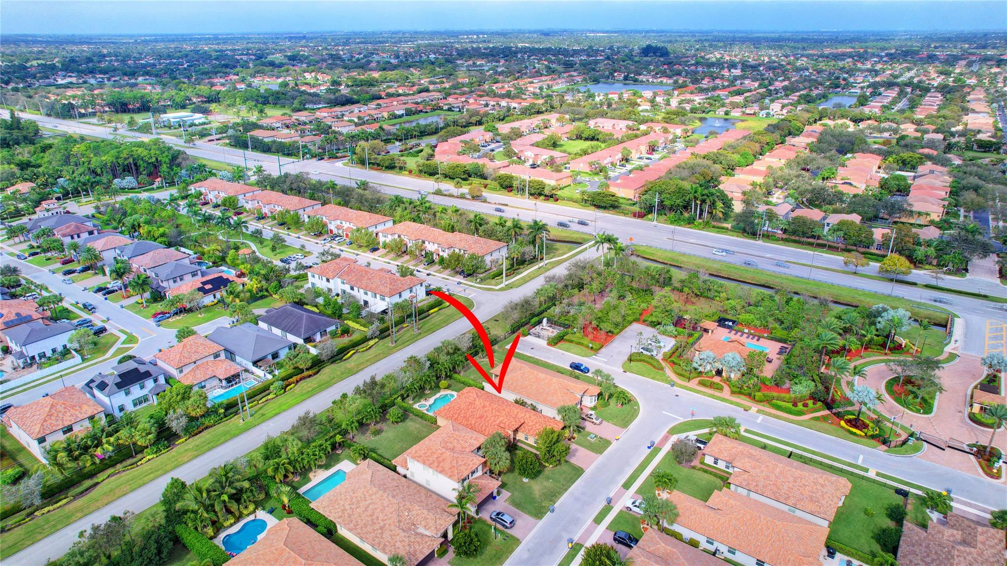 VISTA LAGO - Residential