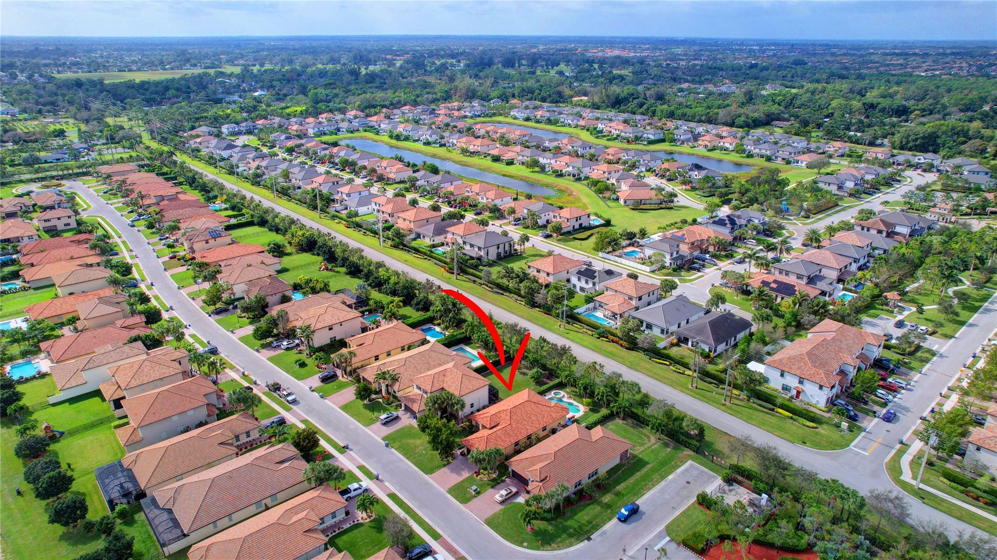 VISTA LAGO - Residential