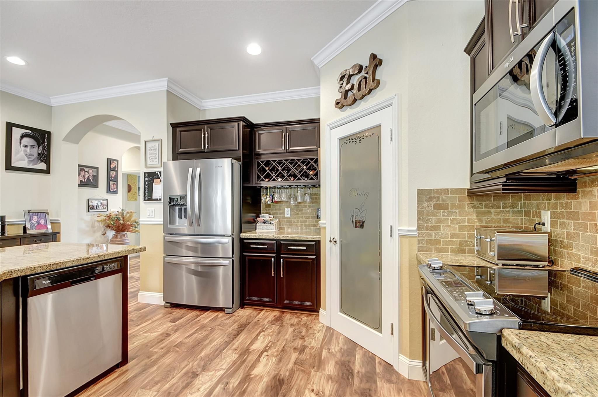 VISTA LAGO - Residential