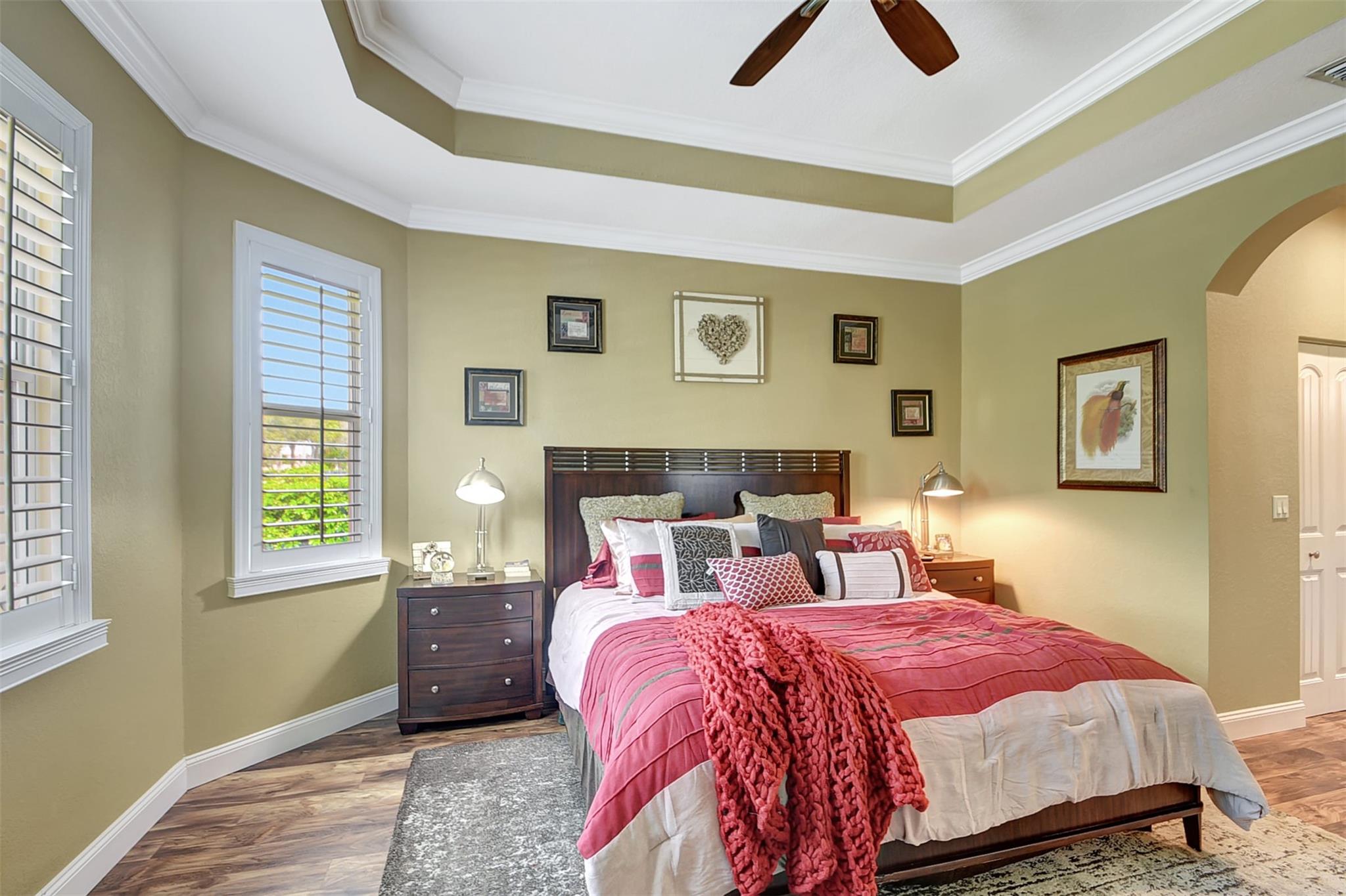 VISTA LAGO - Residential