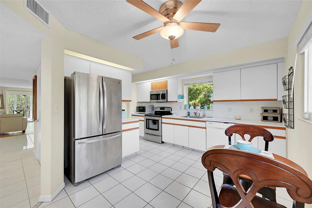 Photo of 1801 Eleuthera Pt #K2, Coconut Creek, FL 33066 (MLS # F10433140)