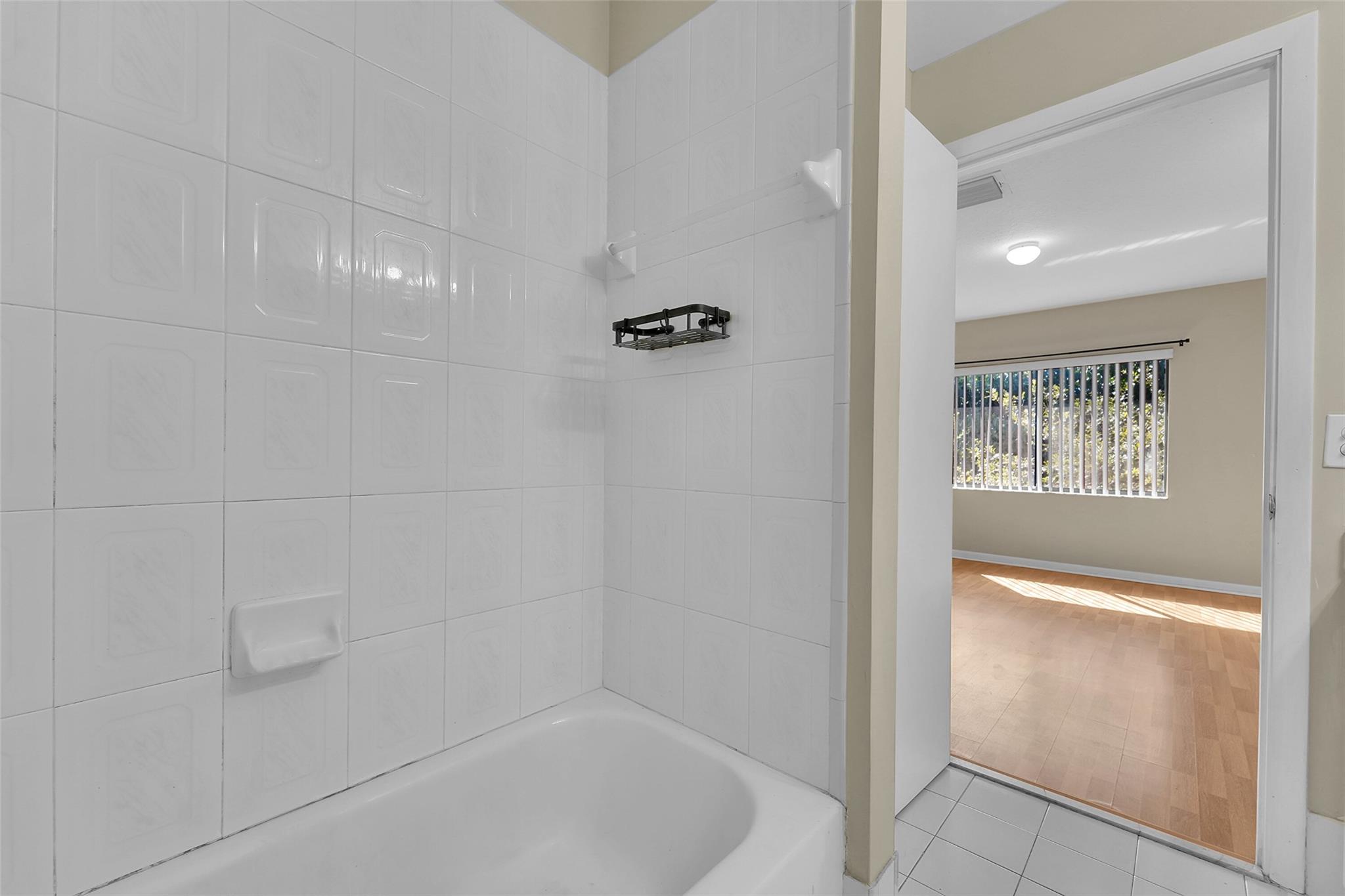 Fairway Twnhs Condo - Residential Lease