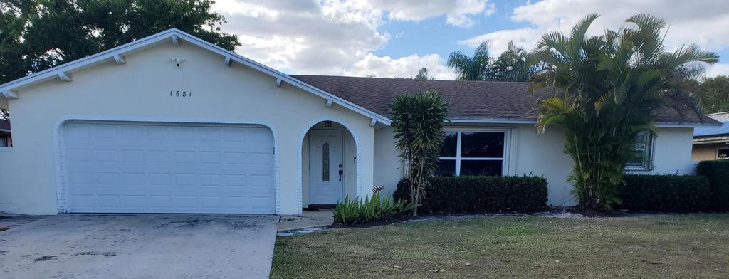 Photo of 1681 Wyndcliff Drive, Wellington, FL 33414 (MLS # R11156394)