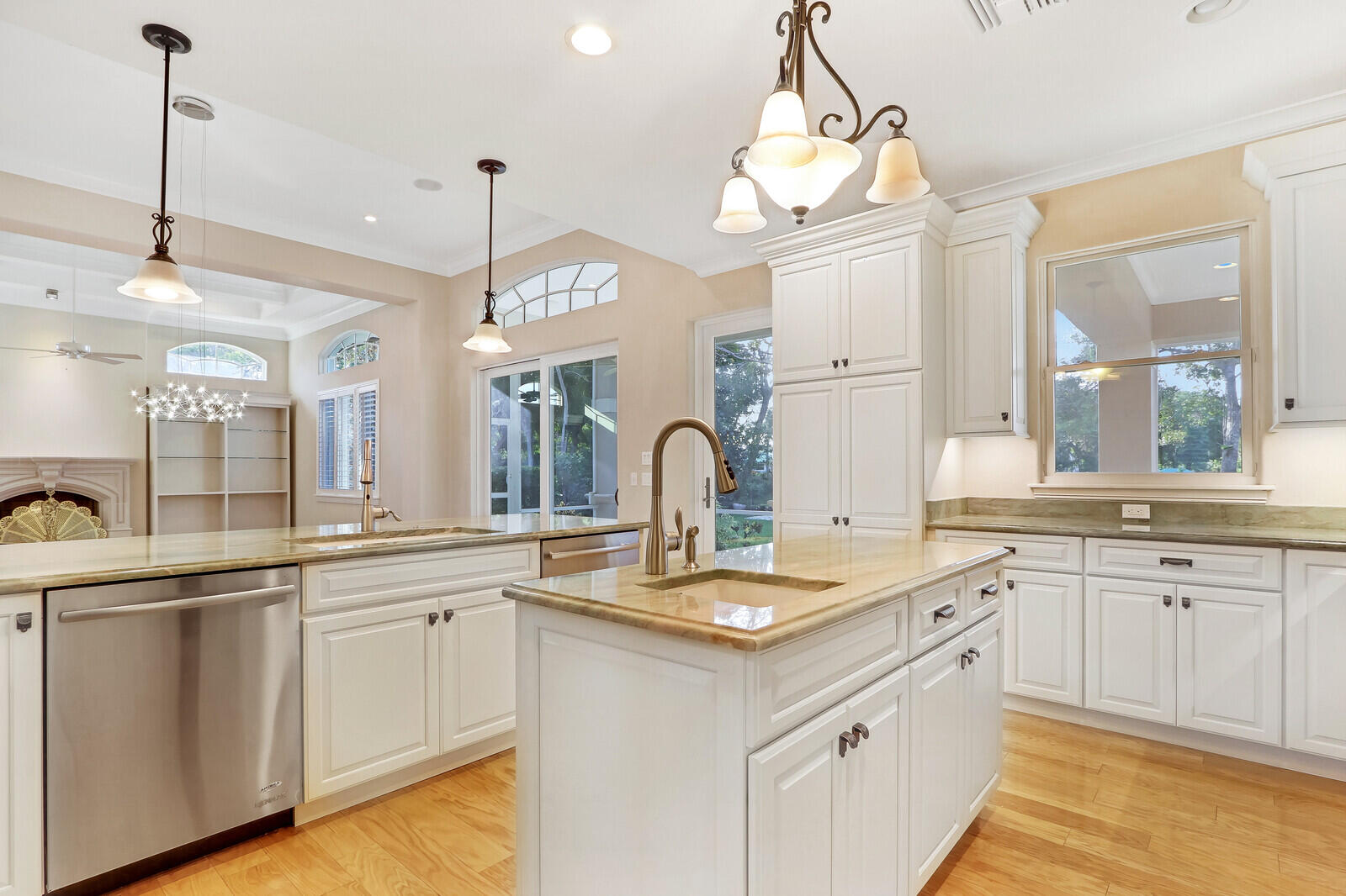 YACHT & COUNTRY CLUB OF STUART - Residential