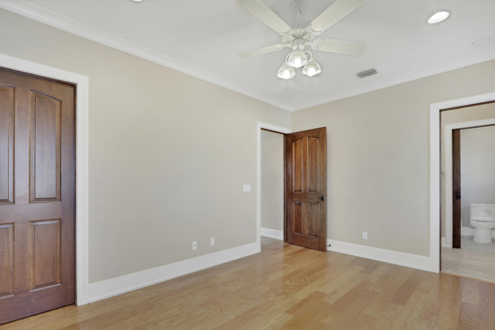 YACHT & COUNTRY CLUB OF STUART - Residential