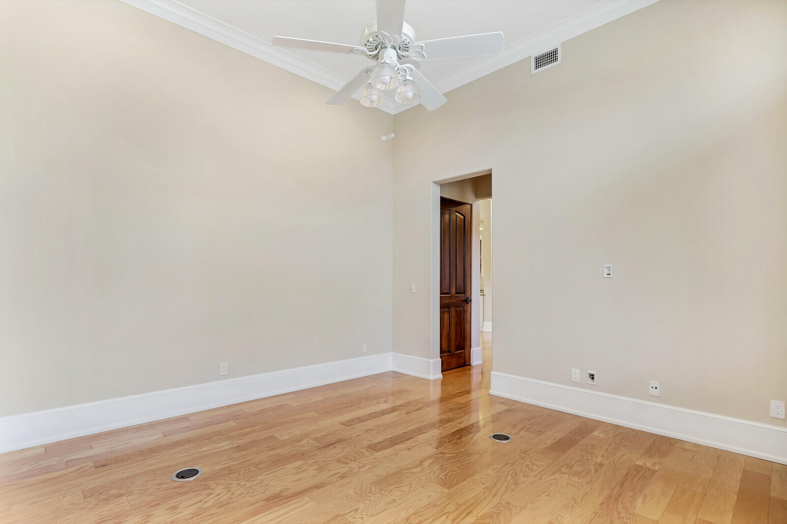 YACHT & COUNTRY CLUB OF STUART - Residential