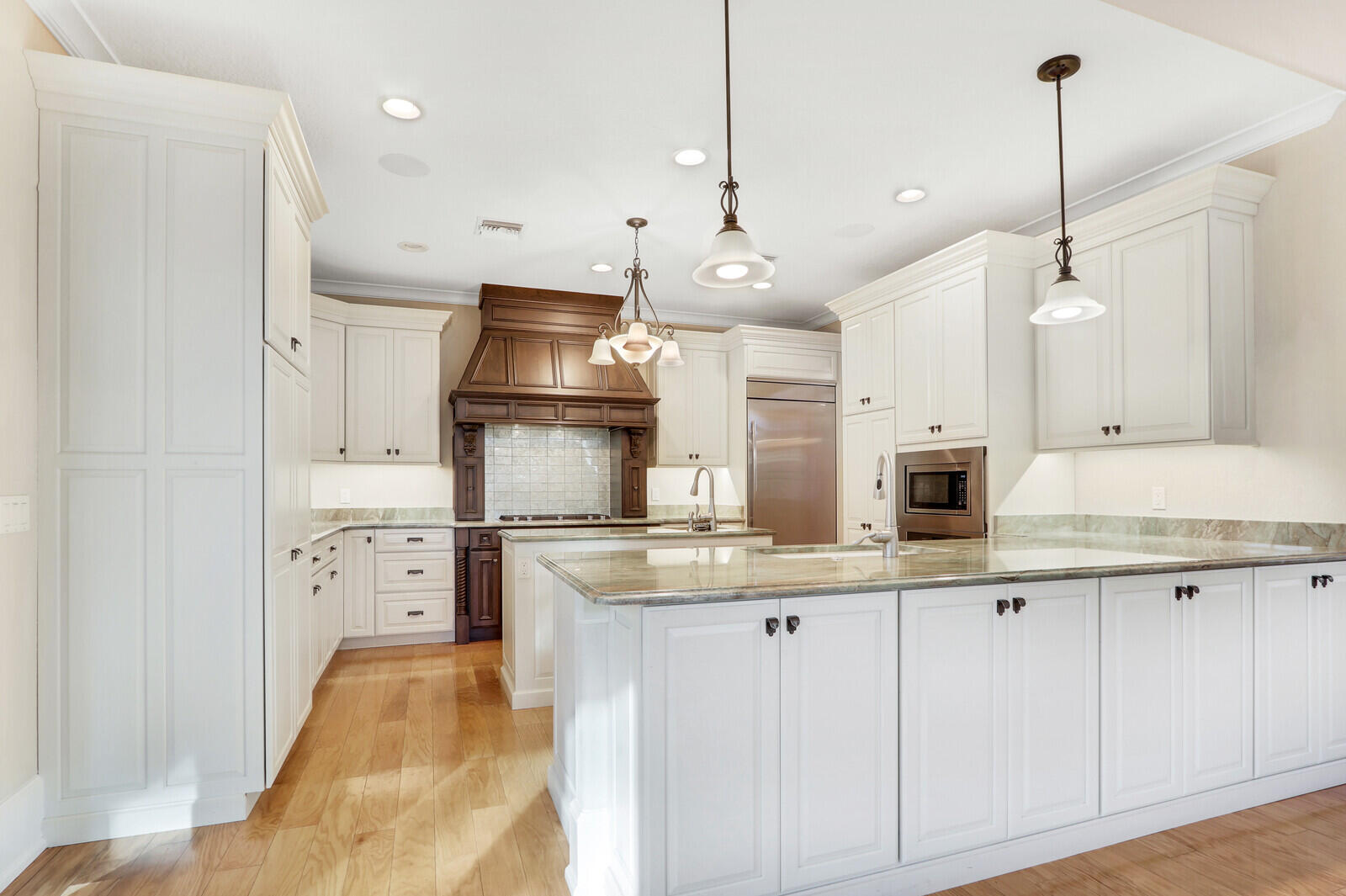 YACHT & COUNTRY CLUB OF STUART - Residential