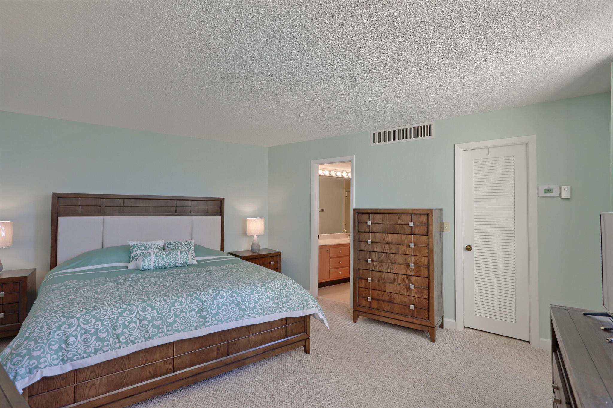 PHOENIX TOWERS CONDO - Residential