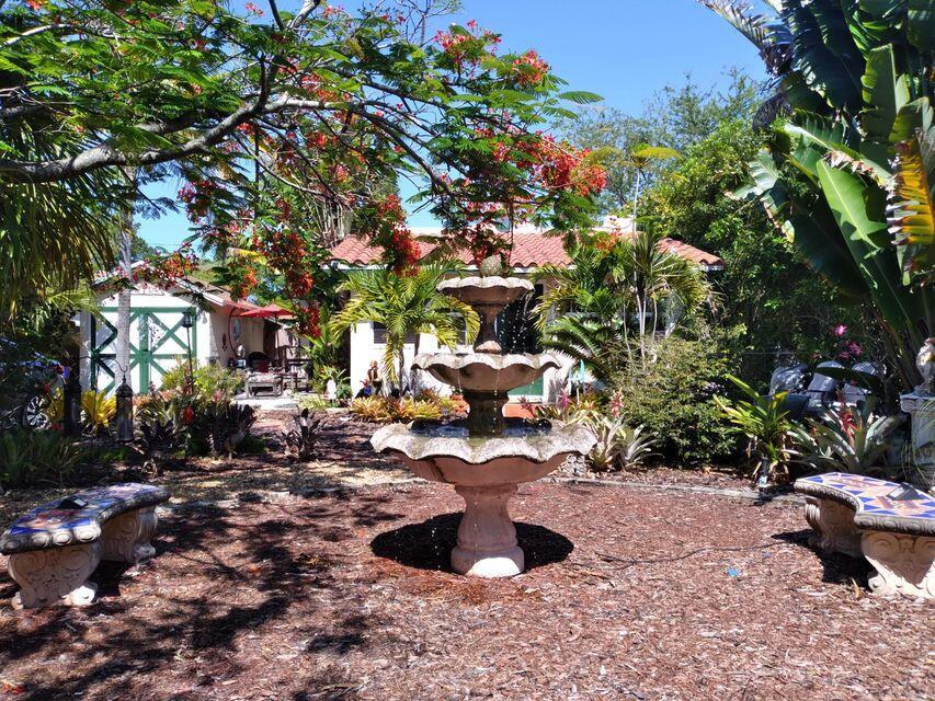 LAKE WORTH TOWN OF - Residential Lease
