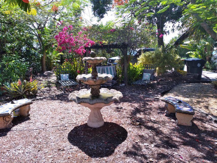 LAKE WORTH TOWN OF - Residential Lease