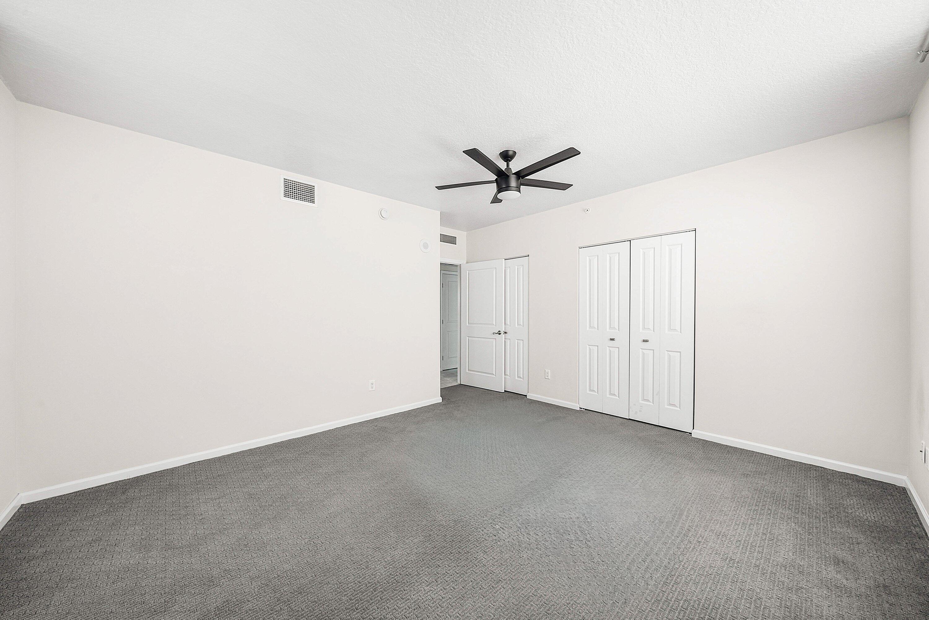 METROPOLITAN CONDO - Residential Lease