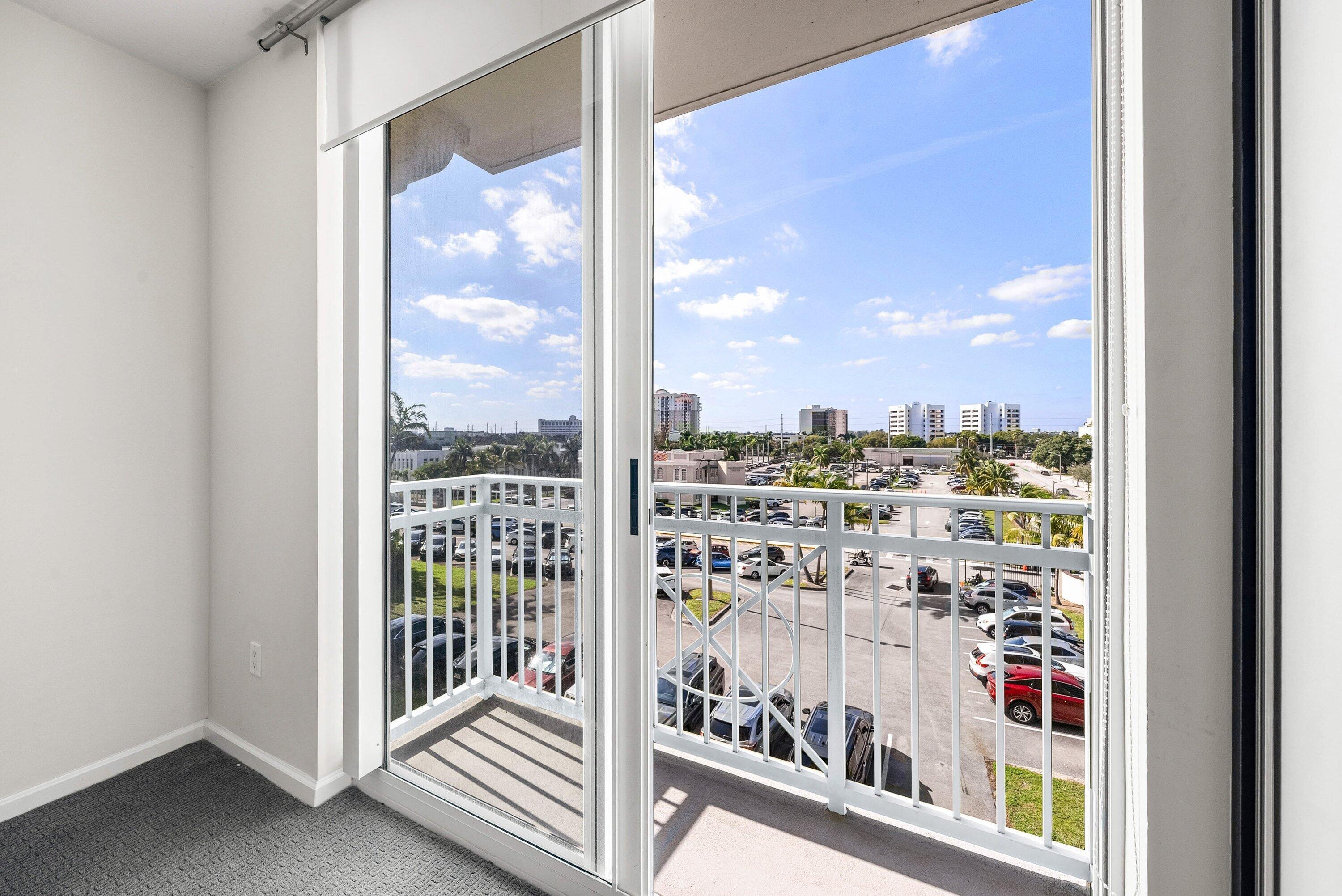 METROPOLITAN CONDO - Residential Lease