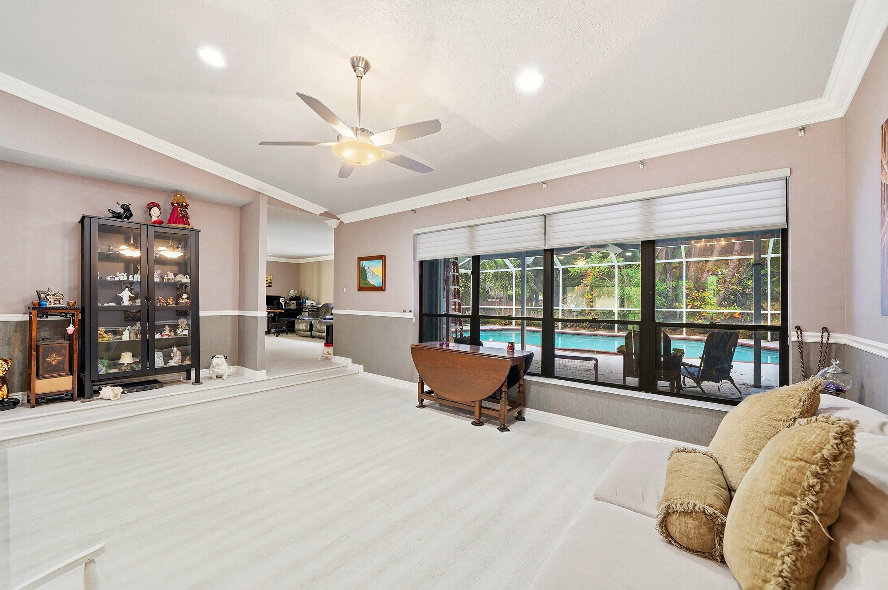 12106 Sailboat Way