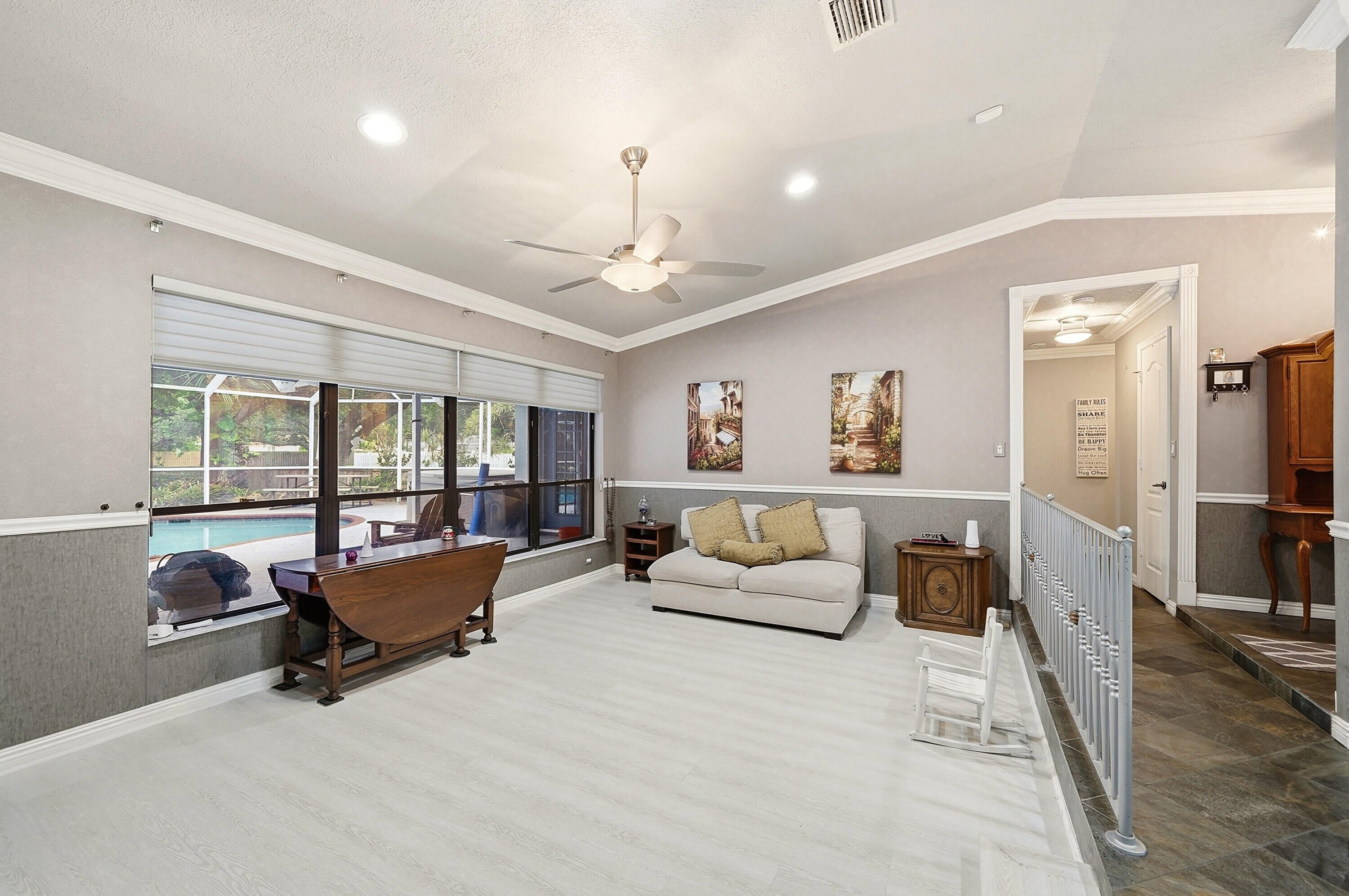 12106 Sailboat Way