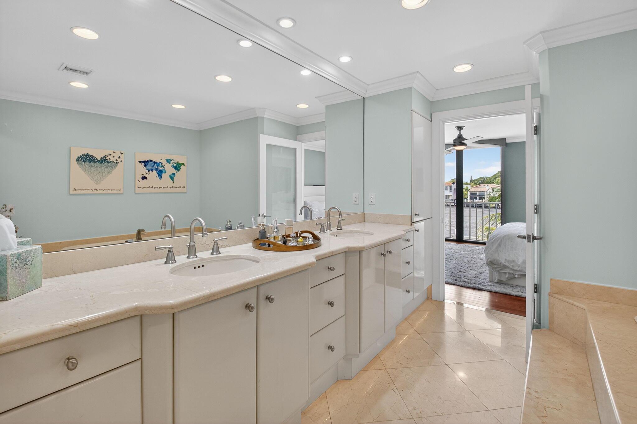 TRAFALGAR OF HIGHLAND BEA - Residential