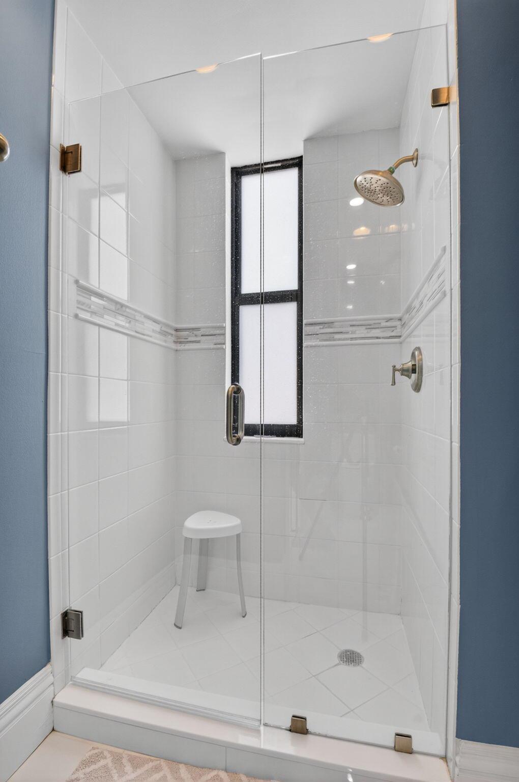 TRAFALGAR OF HIGHLAND BEA - Residential