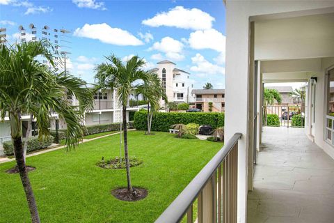 A home in Deerfield Beach