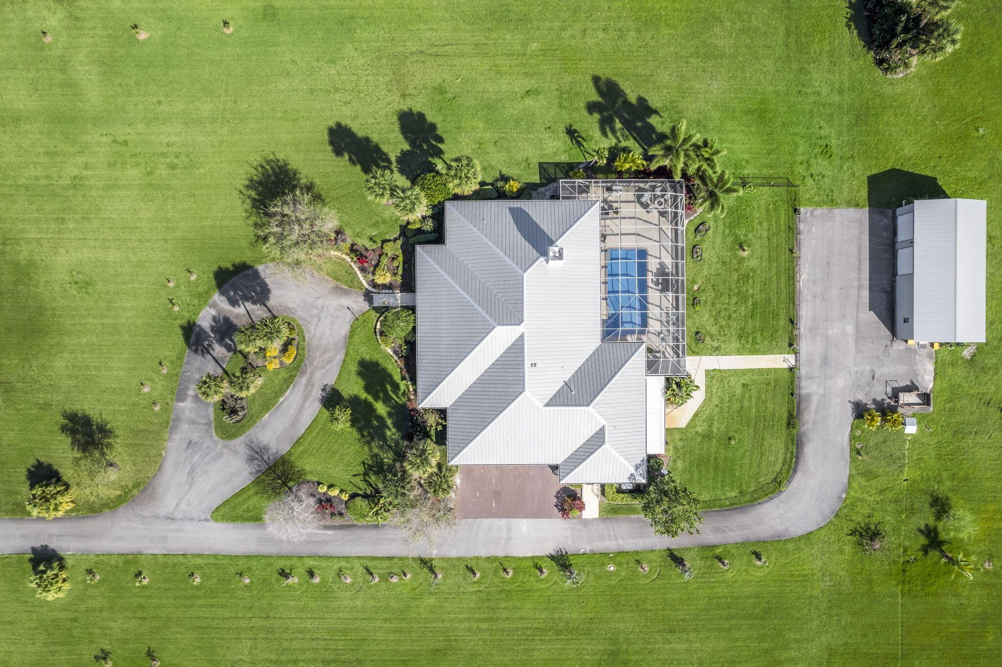 8135 White Fences Lane, Vero Beach, FL, 32968/$1,949,000 1 8135 White Fences Lane