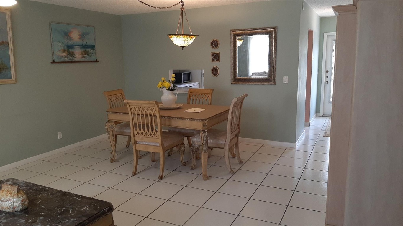 CARRIAGE HILLS - Residential