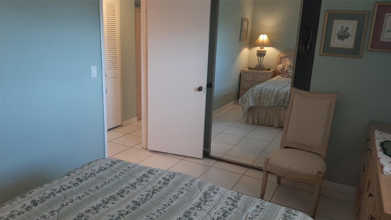 CARRIAGE HILLS - Residential