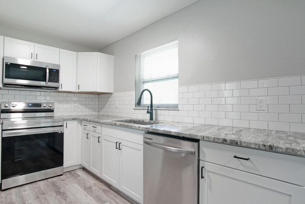 Photo of 2111 Jacobs Road, Fort Pierce, FL 34982 (MLS # R10996739)