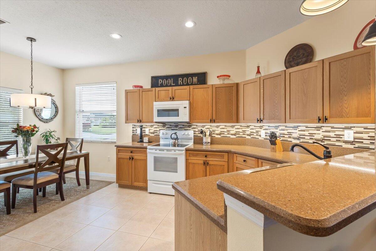 Lake Forest at St Lucie W - Residential