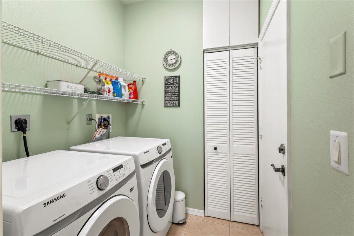 Lake Forest at St Lucie W - Residential