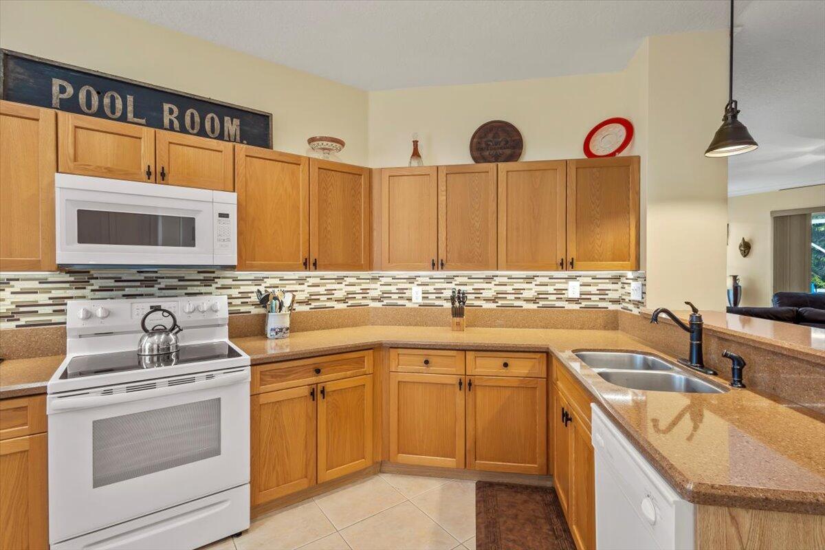 Lake Forest at St Lucie W - Residential