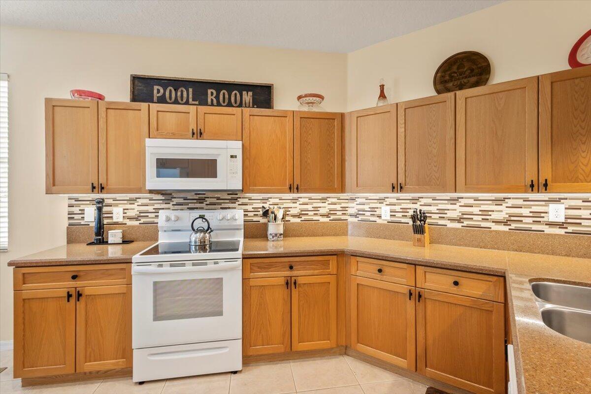 Lake Forest at St Lucie W - Residential