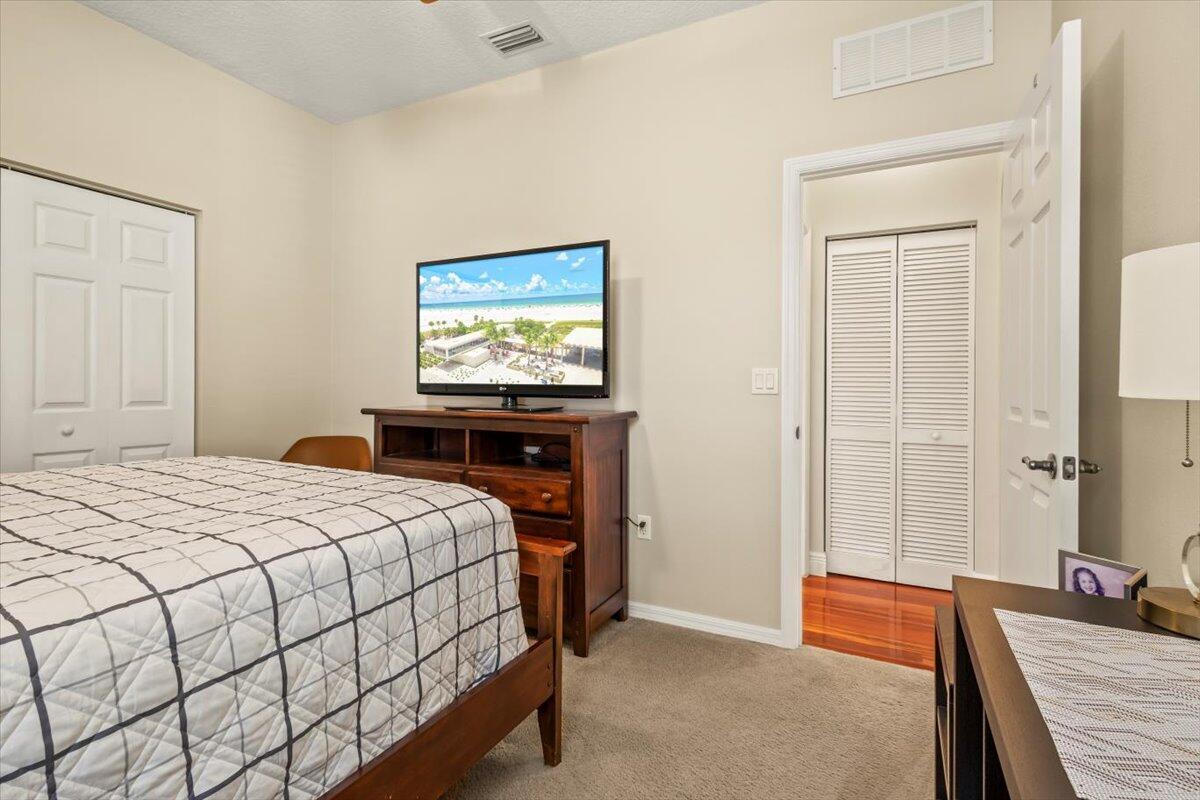 Lake Forest at St Lucie W - Residential