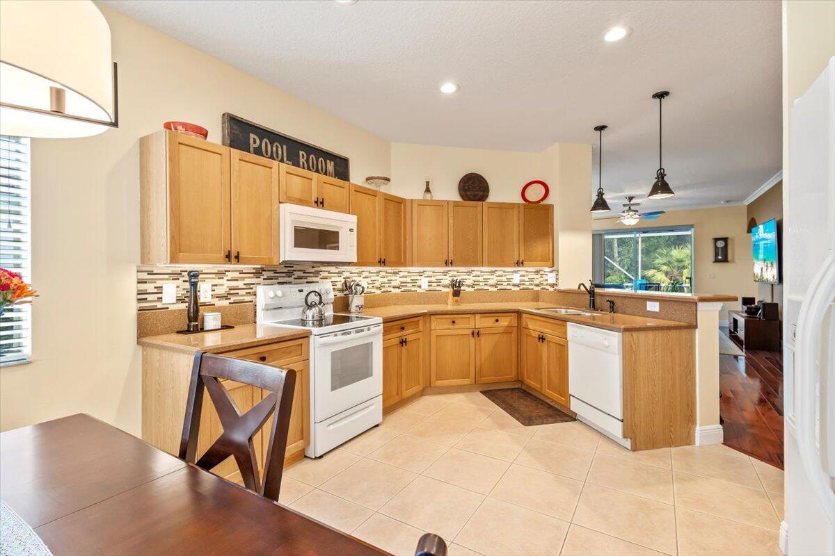 Lake Forest at St Lucie W - Residential