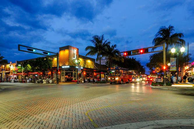 ADMIRAL APTS CONDO - Residential Lease