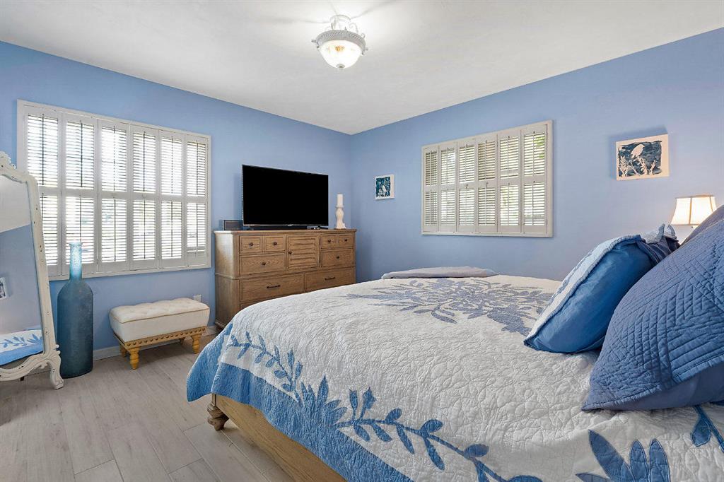 ADMIRAL APTS CONDO - Residential Lease