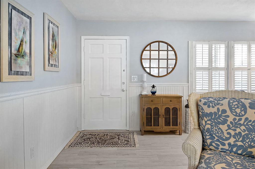 ADMIRAL APTS CONDO - Residential Lease