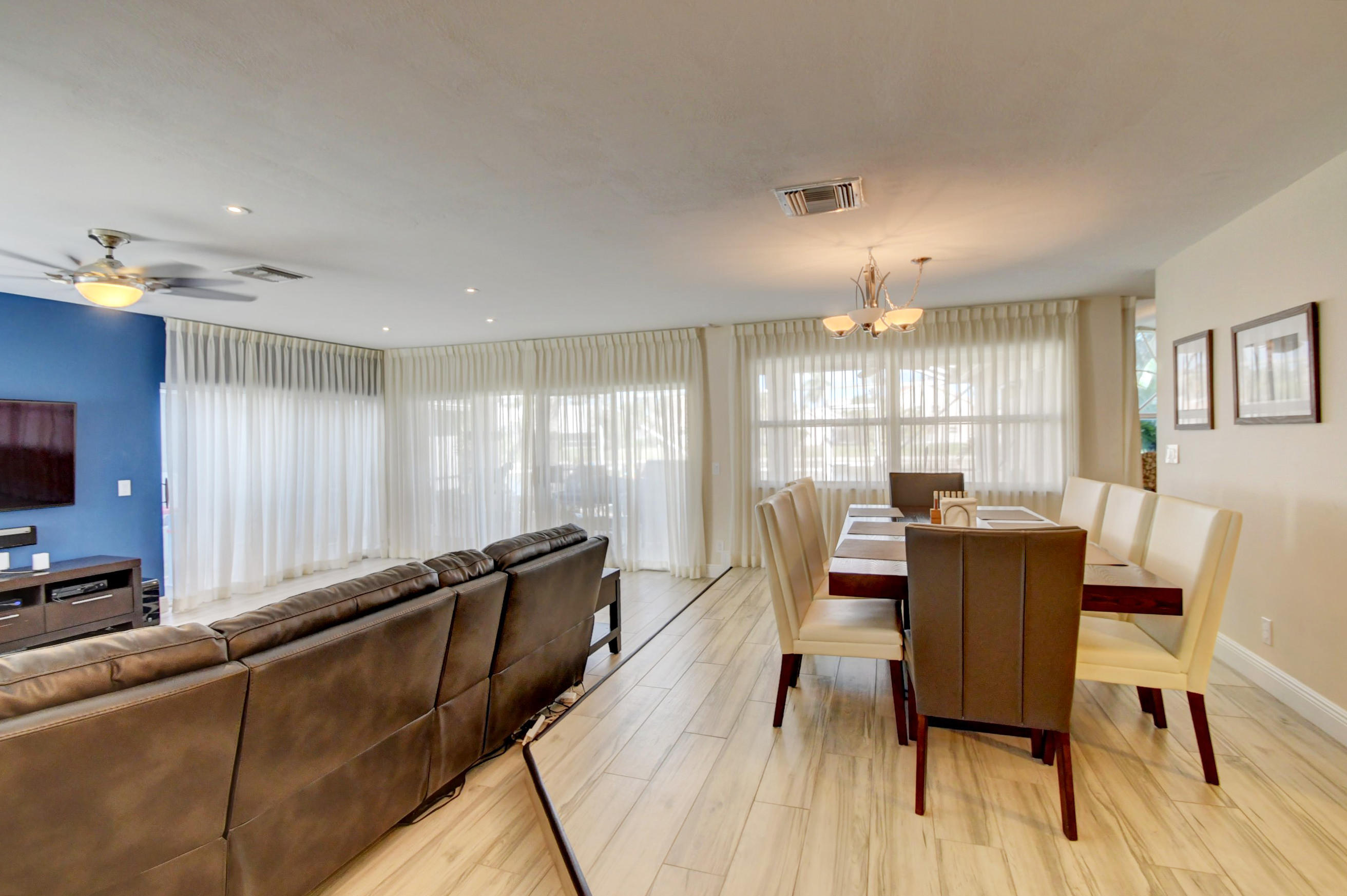 BOCA CHASE - IMPRESSIONS I - Residential