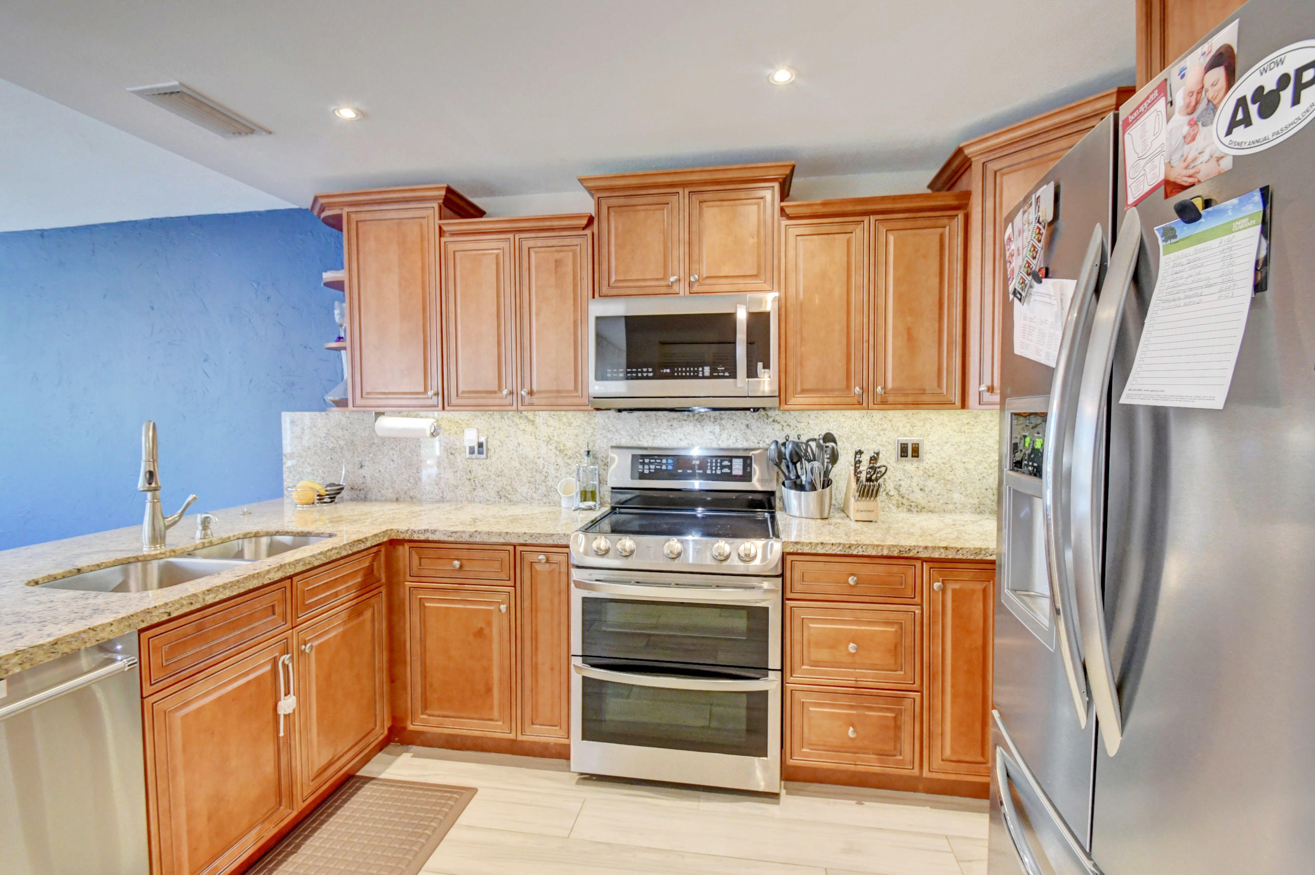 BOCA CHASE - IMPRESSIONS I - Residential