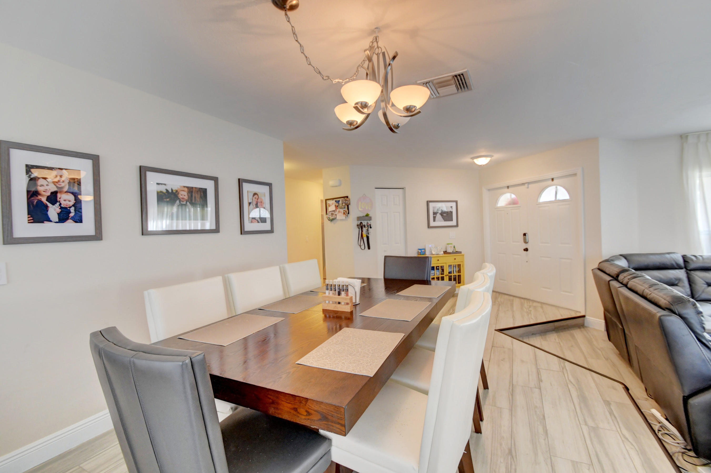 BOCA CHASE - IMPRESSIONS I - Residential