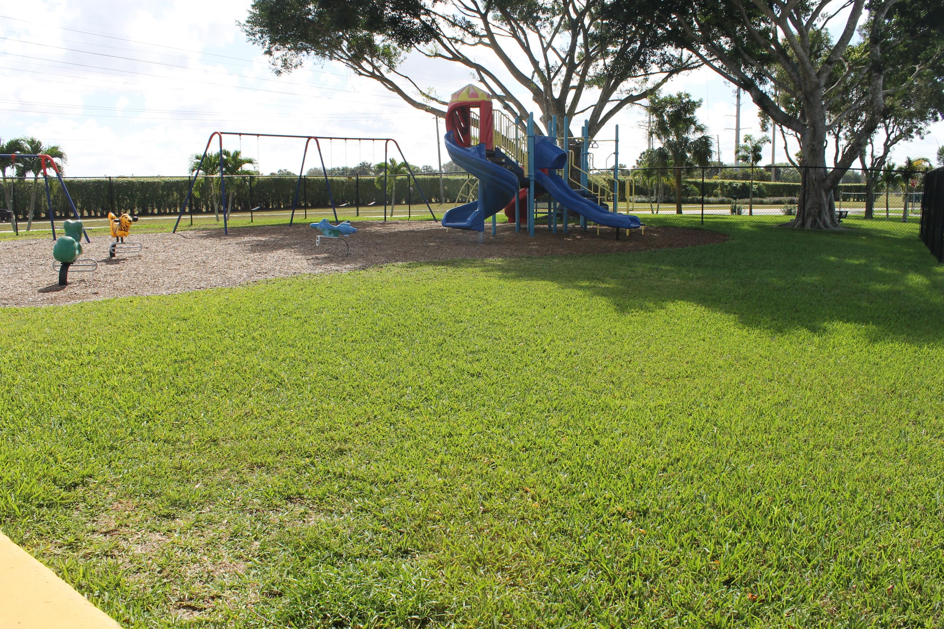 BOCA CHASE - IMPRESSIONS I - Residential